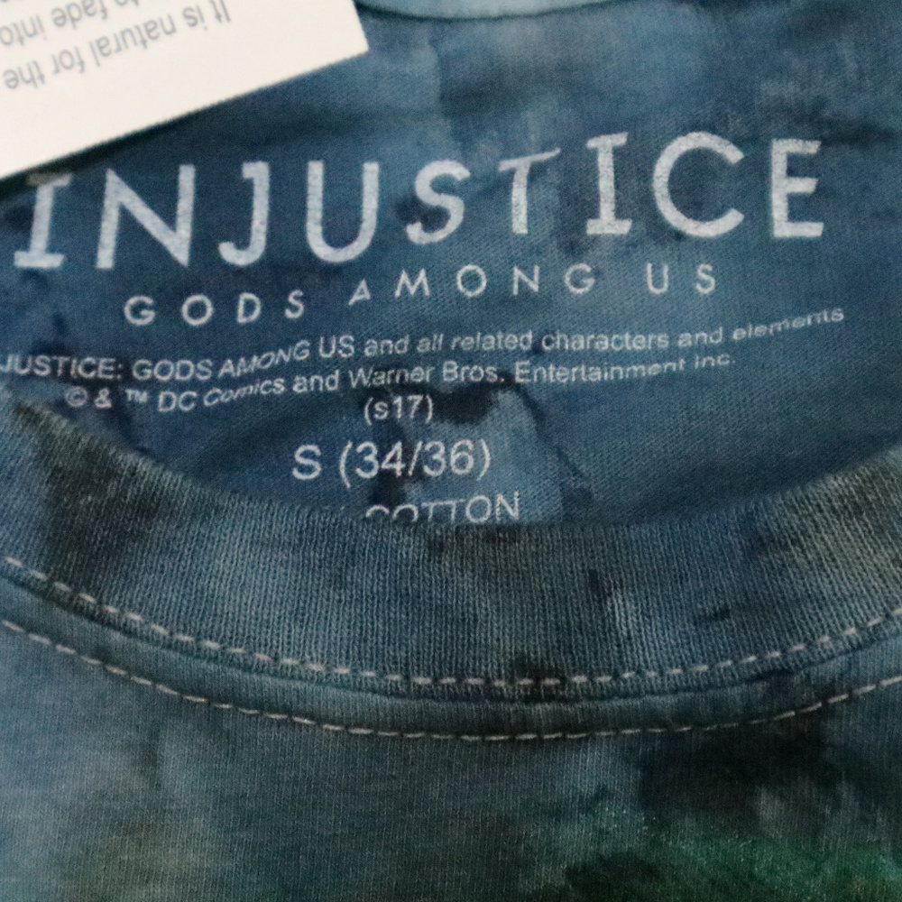 INJUSTICE Gods Among Us Joker Graphic Tee NWT - Picture 3 of 4